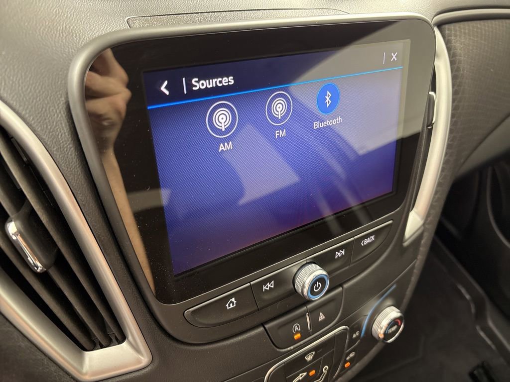 Used 2023 Chevrolet Malibu RS image 28