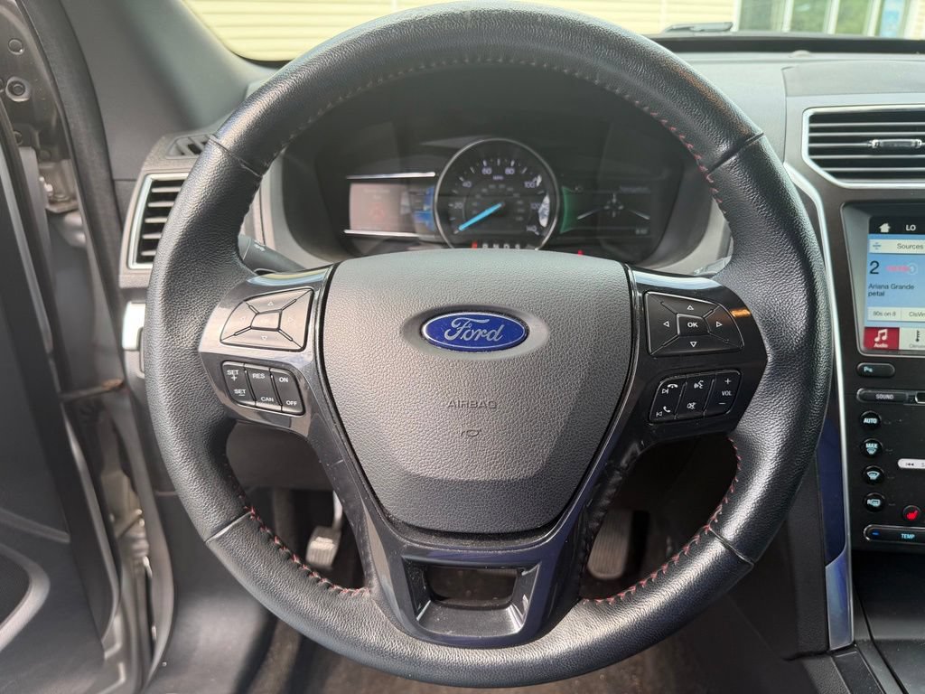 Used 2018 Ford Explorer Sport AWD/4WD image 24