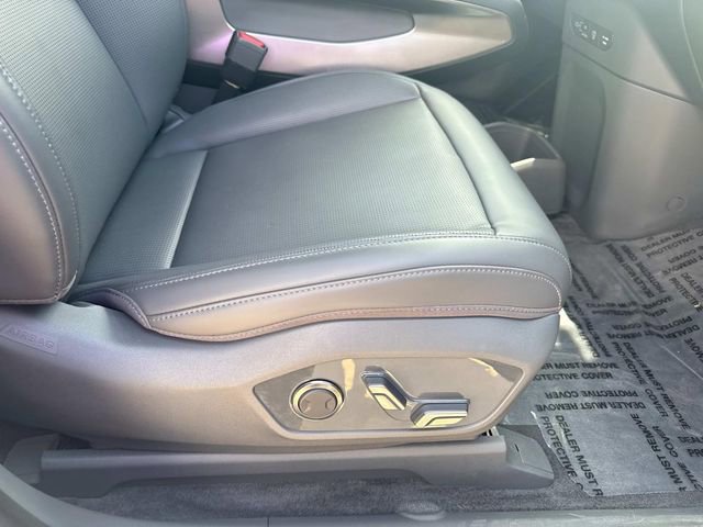 Used 2024 Kia EV9 Light Long Range RWD image 18