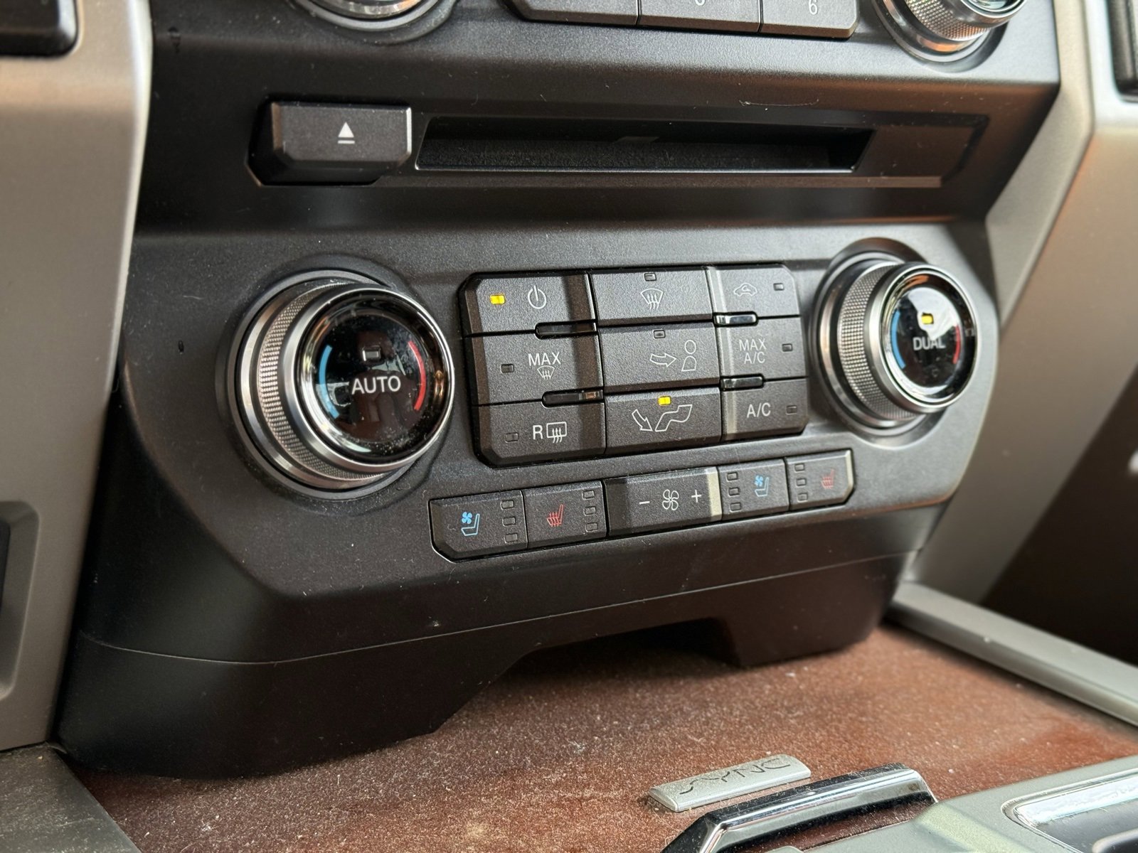 Used 2018 Ford F150 King Ranch image 21