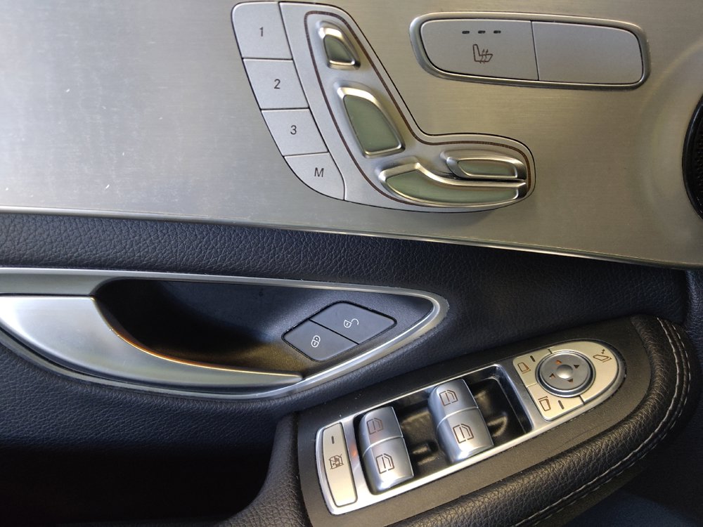 Used 2019 Mercedes-Benz C 300 Sedan w/ Premium Package image 27