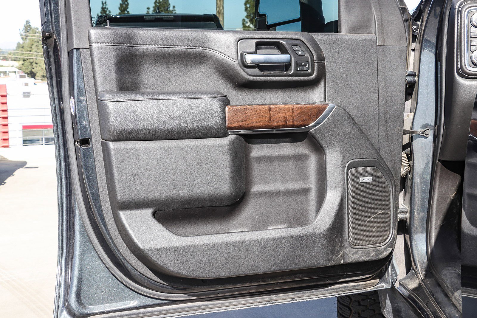Used 2021 GMC Sierra 2500 Denali w/ Denali Ultimate Package image 21