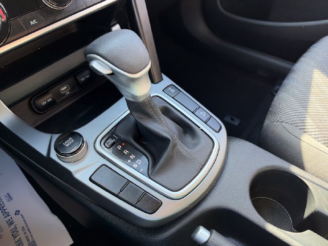 Used 2023 Kia Seltos LX AWD/4WD image 17