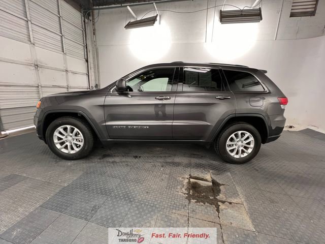 Used 2021 Jeep Grand Cherokee Laredo RWD image 5