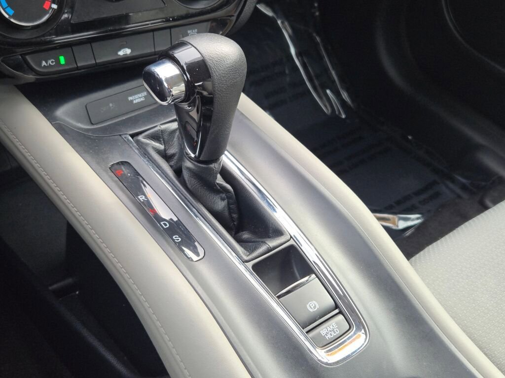 Used 2021 Honda HR-V LX image 26