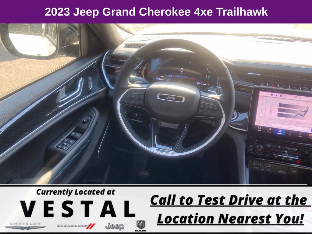 New 2023 Jeep Grand Cherokee Trailhawk AWD/4WD image 17