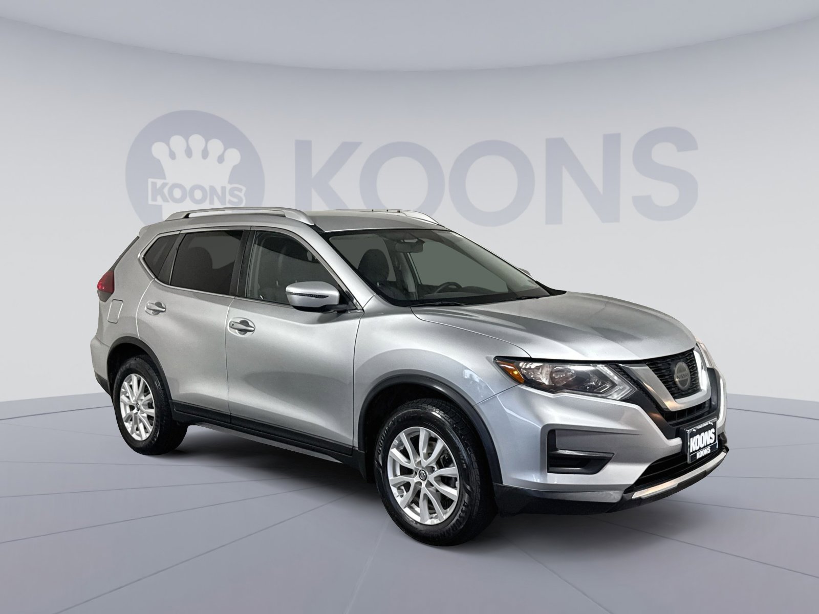 Used 2018 Nissan Rogue SV image 10