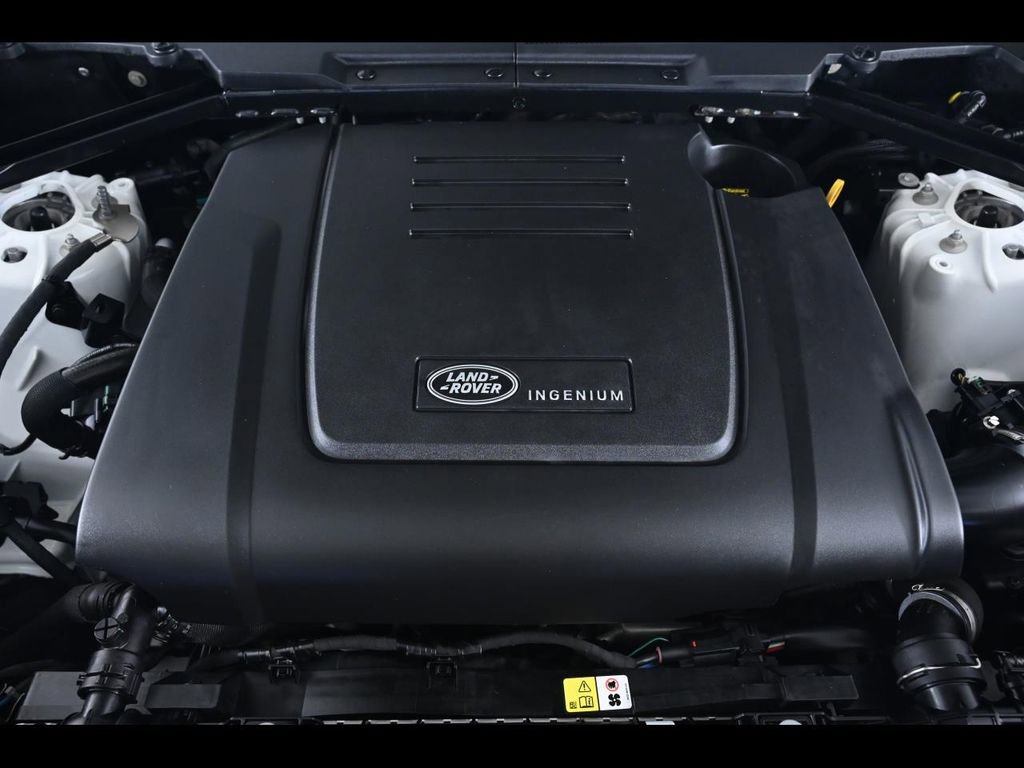 Used 2023 Land Rover Defender 110 S image 26