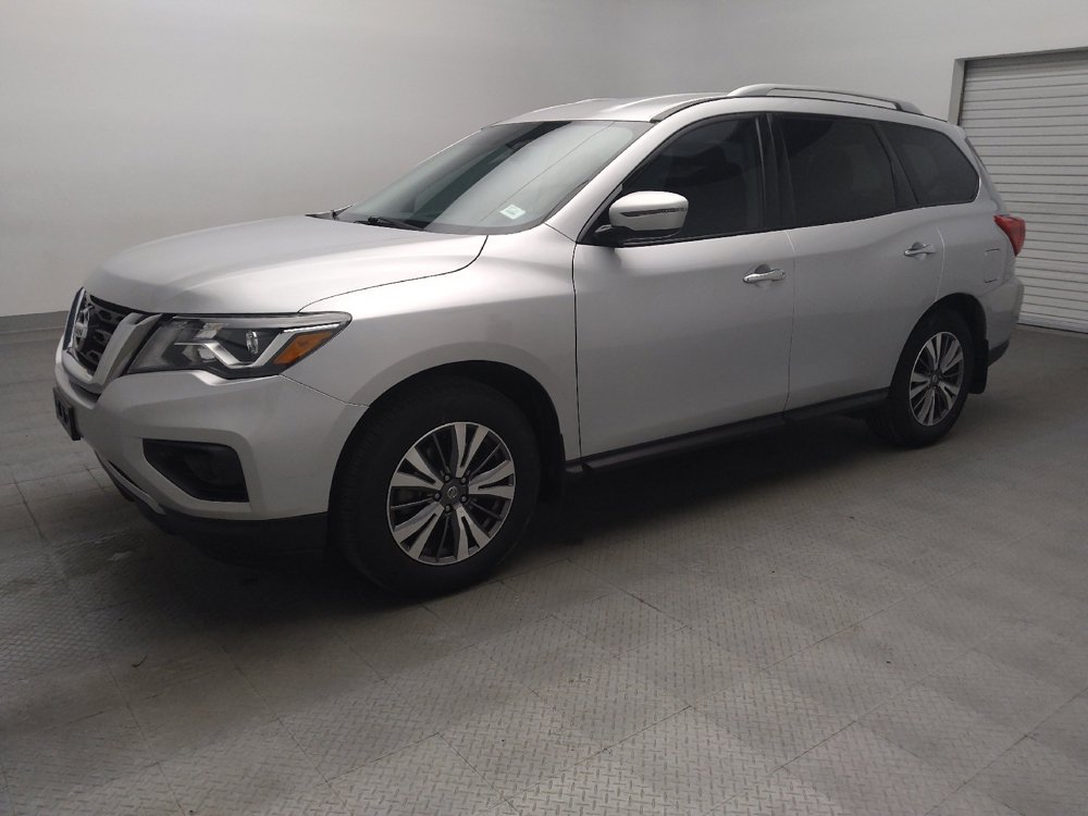 Used 2020 Nissan Pathfinder S FWD image 2