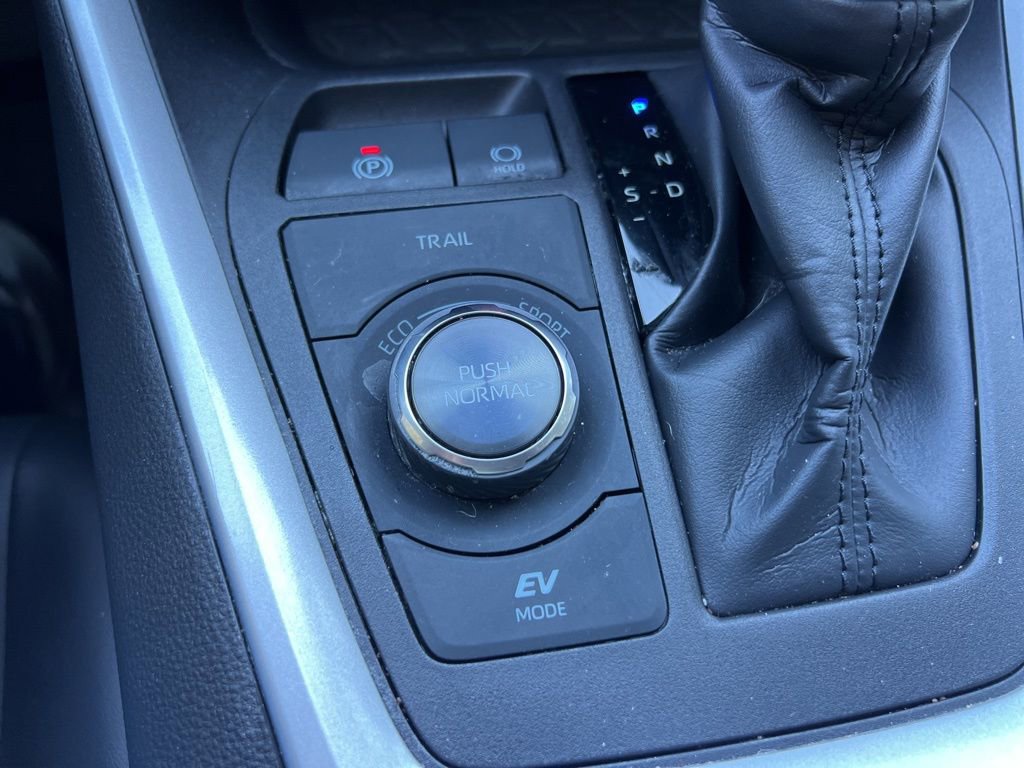 Used 2024 Toyota RAV4 XSE image 28