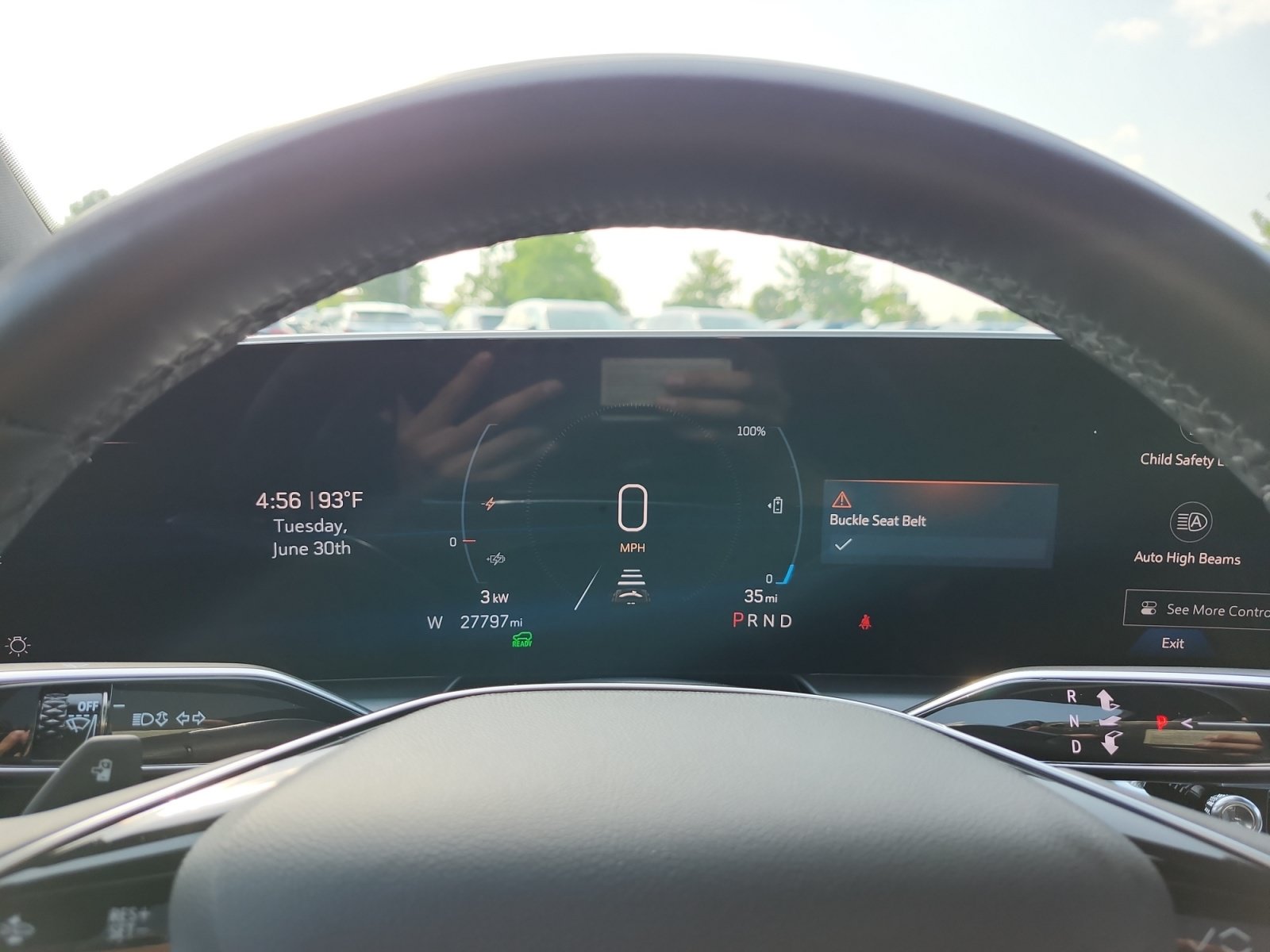 Used 2024 Cadillac Lyriq Luxury AWD/4WD image 16