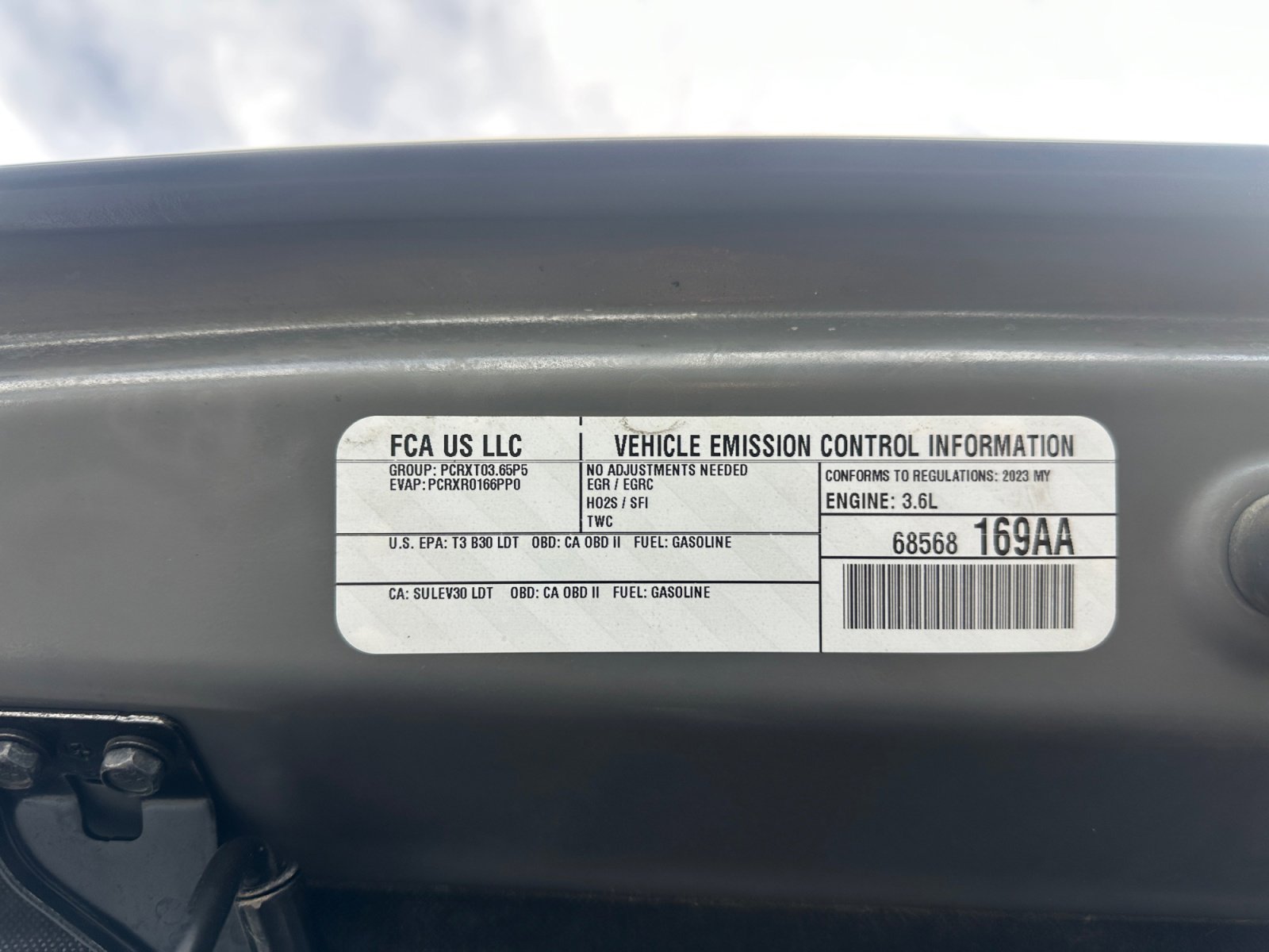 Used 2023 Jeep Gladiator Sport AWD/4WD image 18