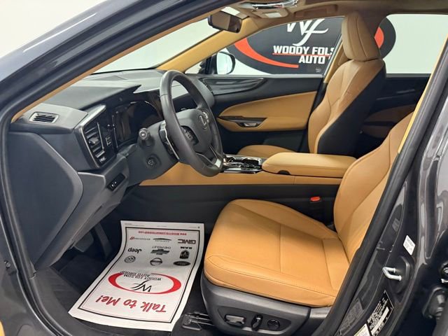 Used 2025 Lexus NX 250 FWD w/ Accessory Package (Z1) image 11
