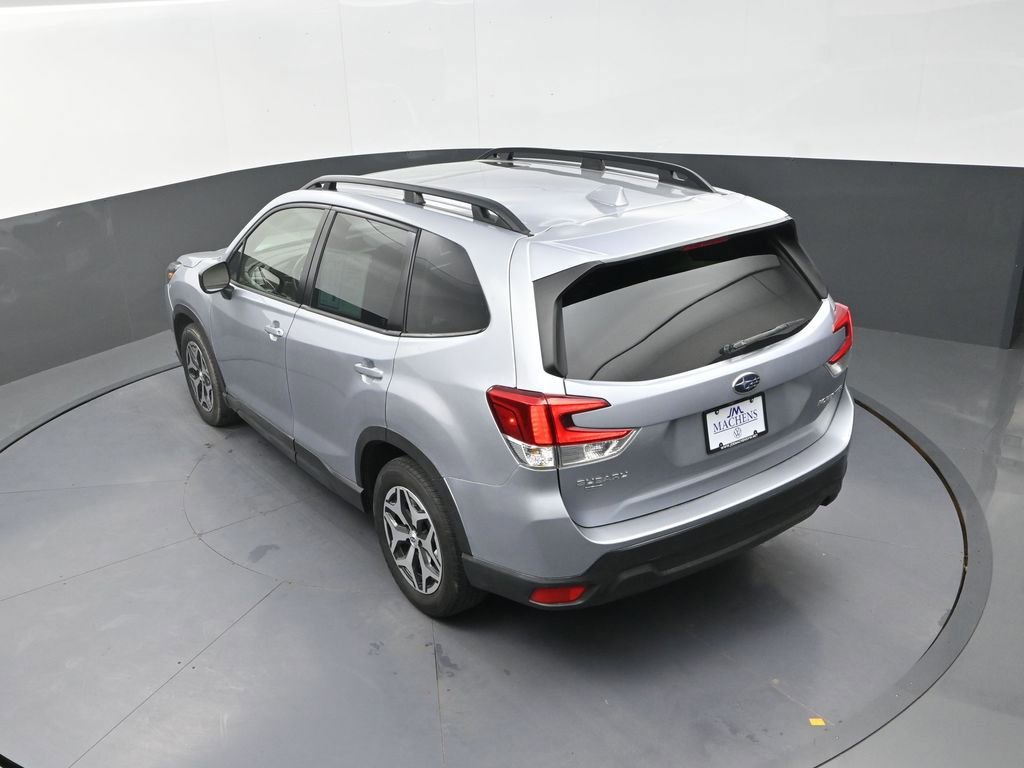 Used 2023 Subaru Forester Premium image 19