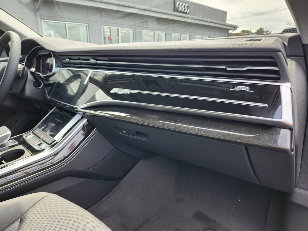 New 2026 Audi Q7 2.0T Premium Plus AWD/4WD image 16