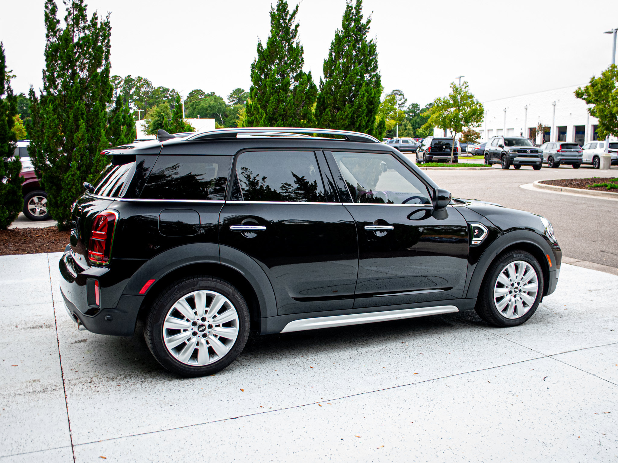 Used 2021 MINI Cooper Countryman S w/ Storage Package AWD/4WD image 11