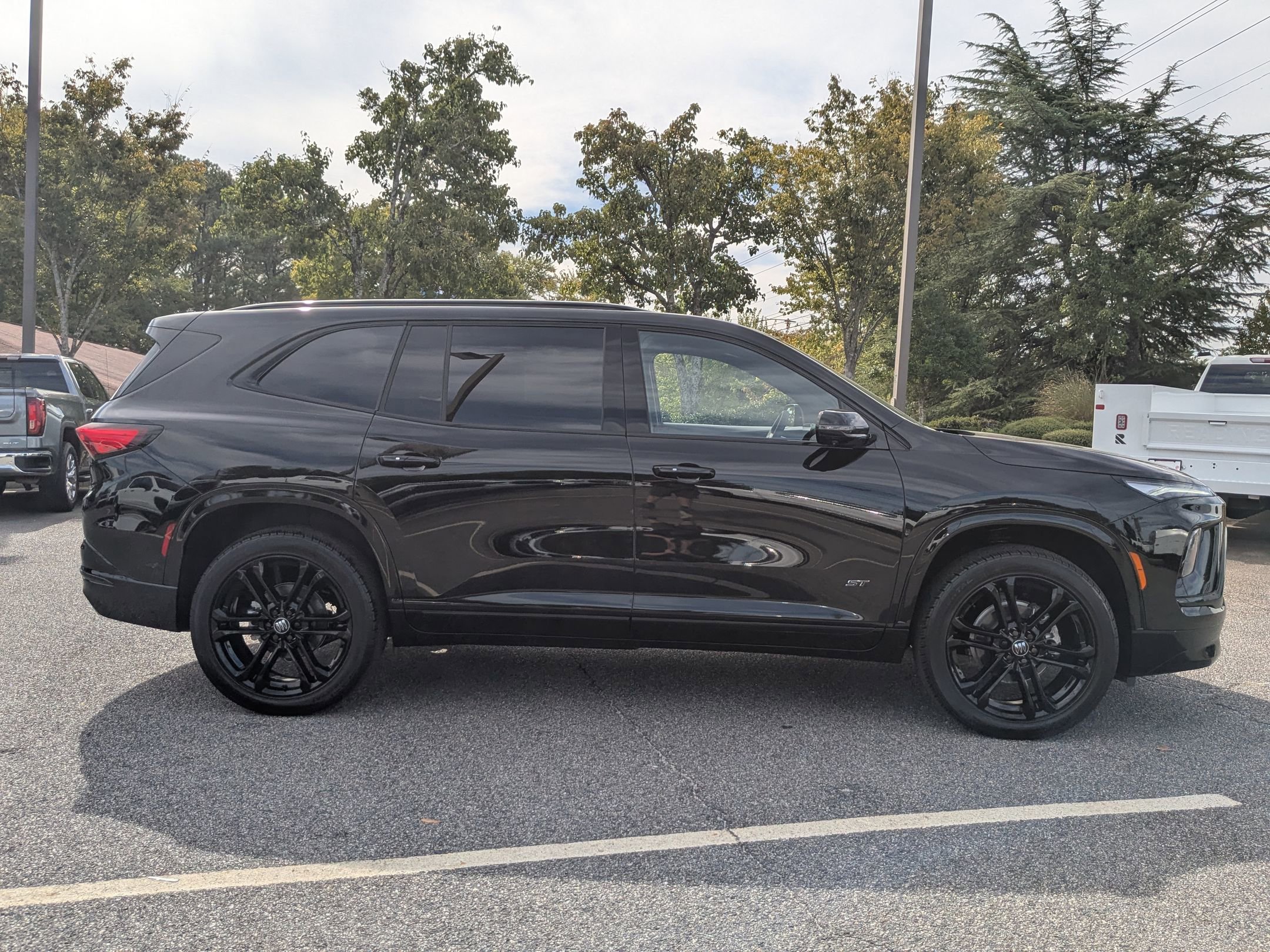 New 2026 Buick Enclave Sport Touring w/ Power Package image 6