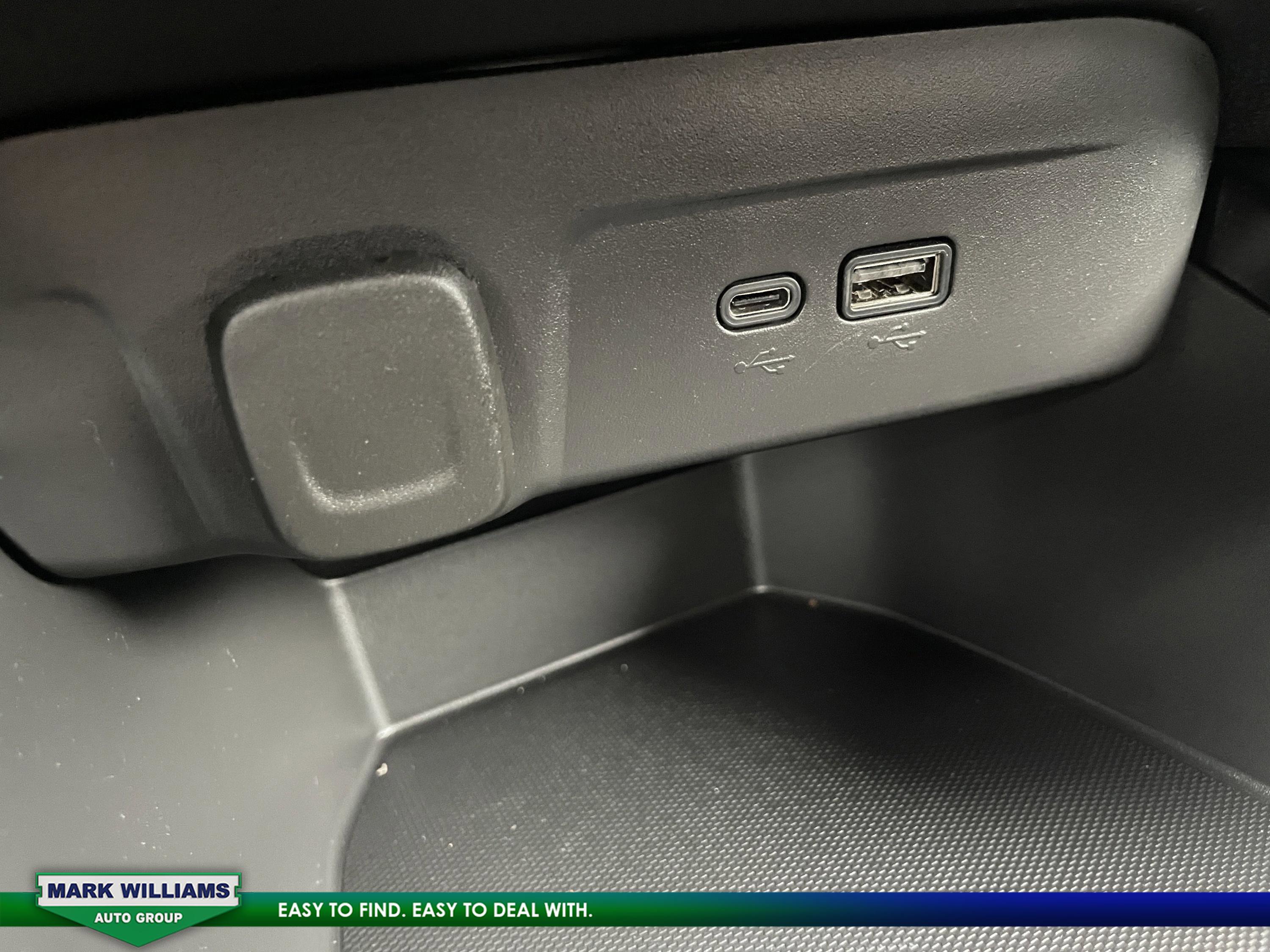 Used 2024 Chevrolet Trax RS image 24