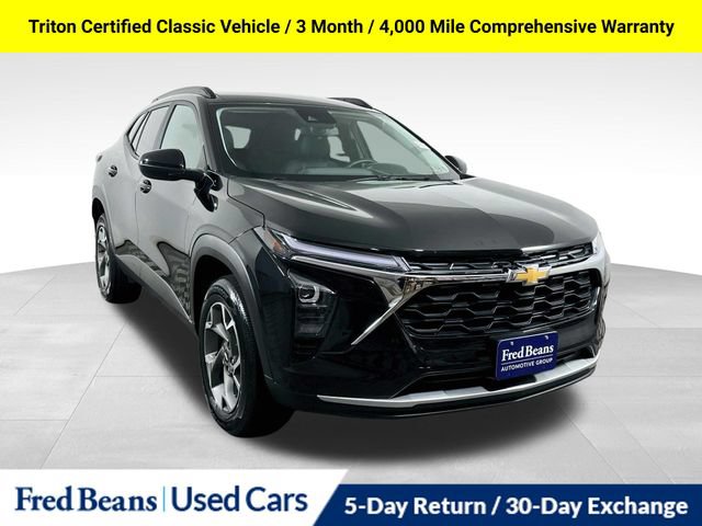 Used 2025 Chevrolet Trax LT w/ Driver Confidence Package FWD image 1