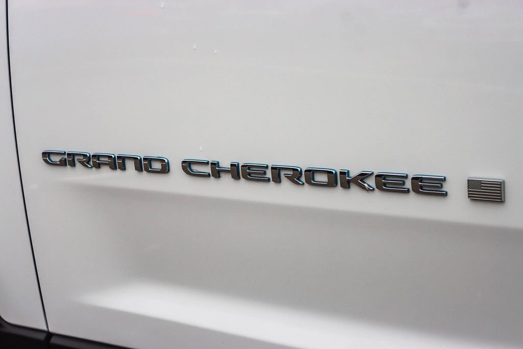 Used 2023 Jeep Grand Cherokee 4WD 4xe image 11