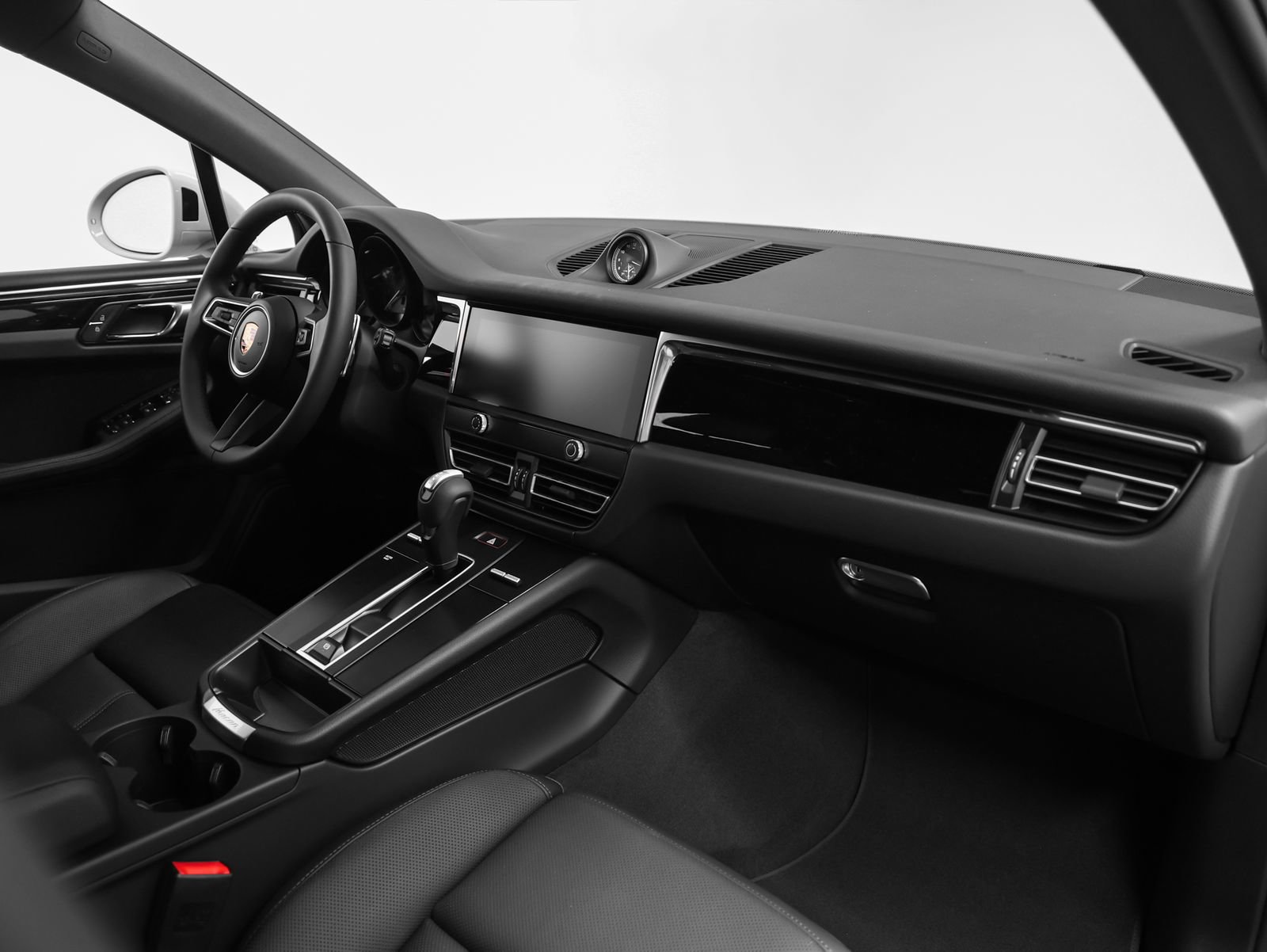 New 2026 Porsche Macan AWD/4WD image 22