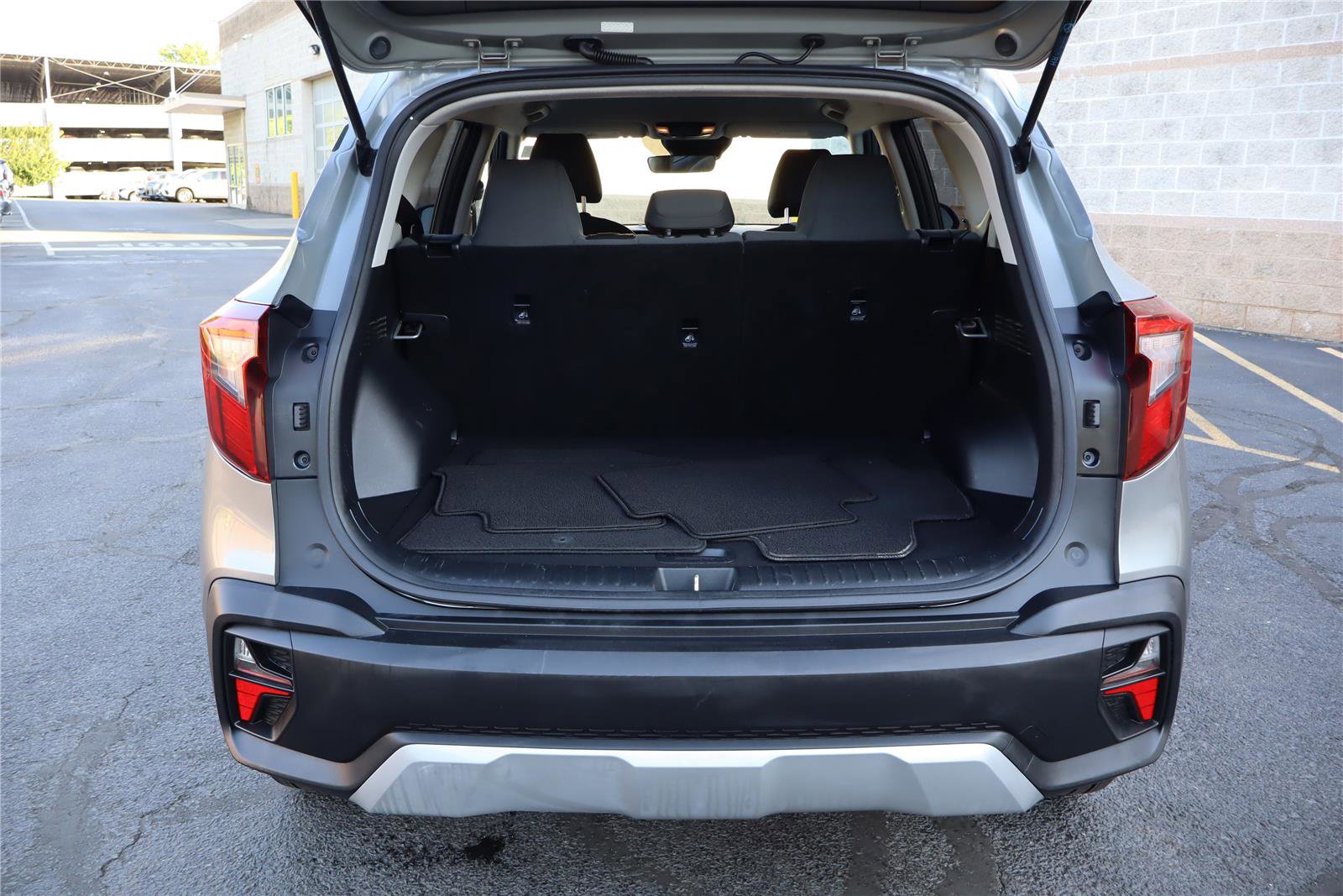 Certified 2024 Kia Seltos LX AWD/4WD image 5
