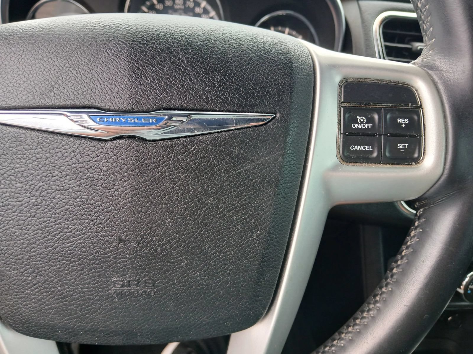 Used 2013 Chrysler 200 Touring FWD image 23