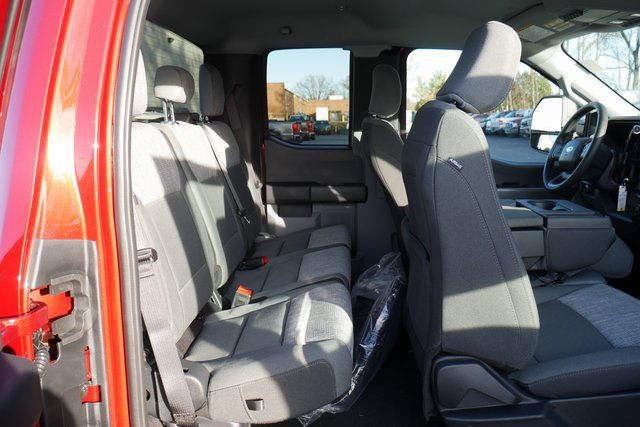 New 2026 Ford F250 XLT w/ FX4 Off-Road Package AWD/4WD image 21