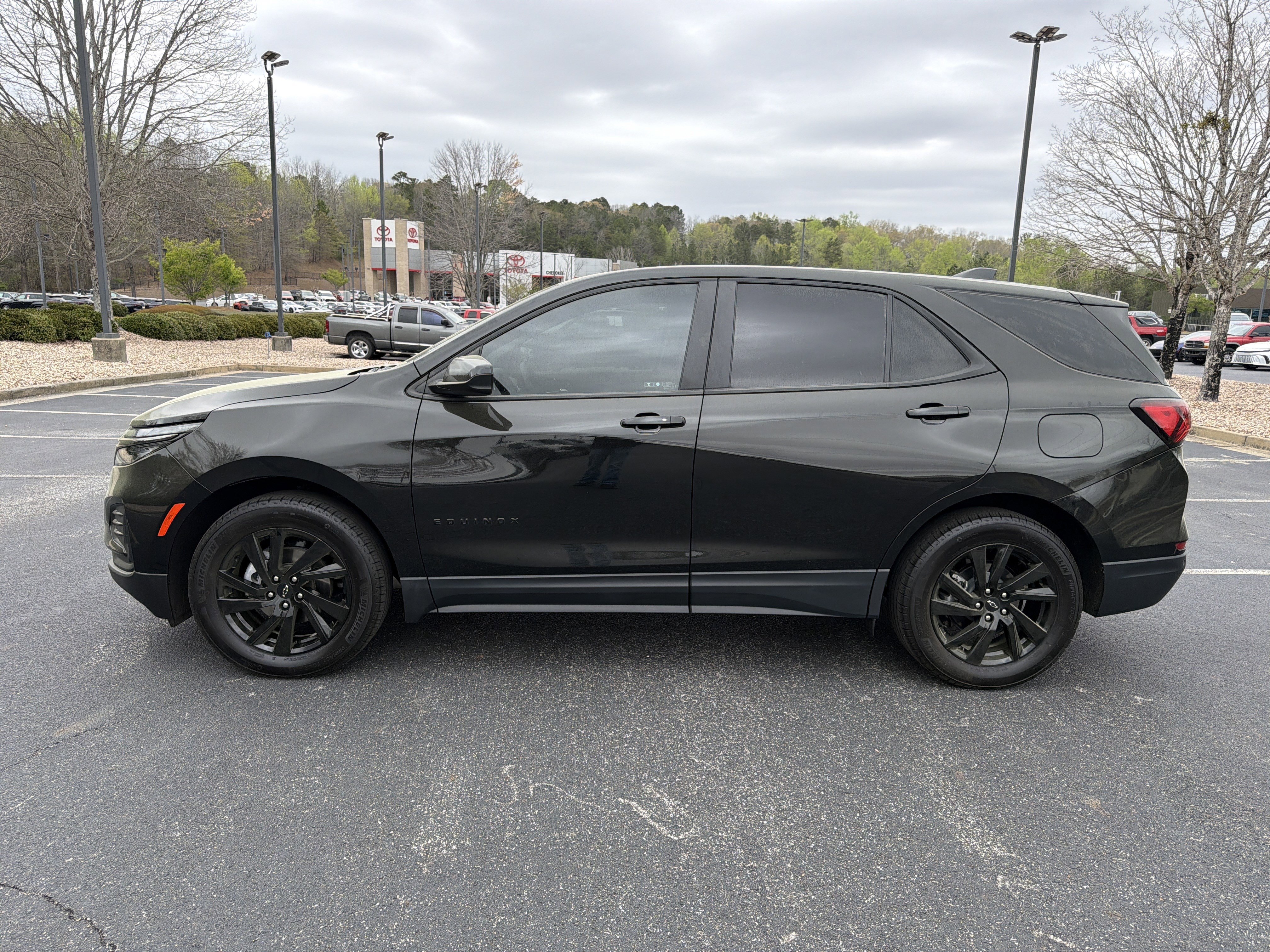 Used 2024 Chevrolet Equinox LS w/ LS Convenience Package image 8