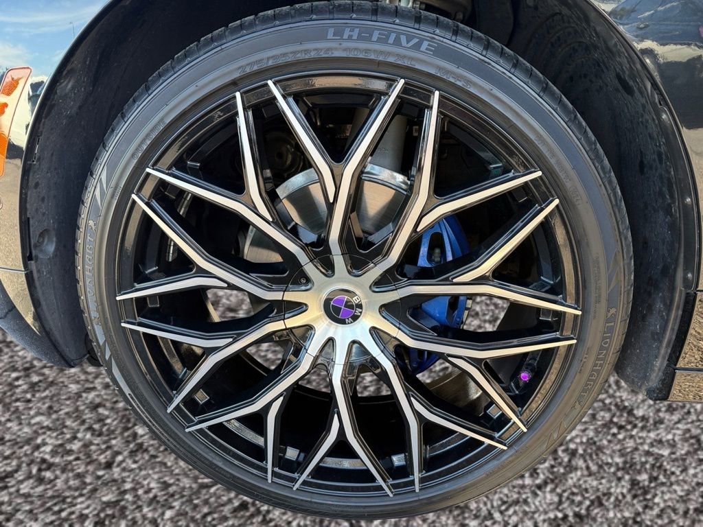 Used 2025 BMW iX xDrive50 image 14