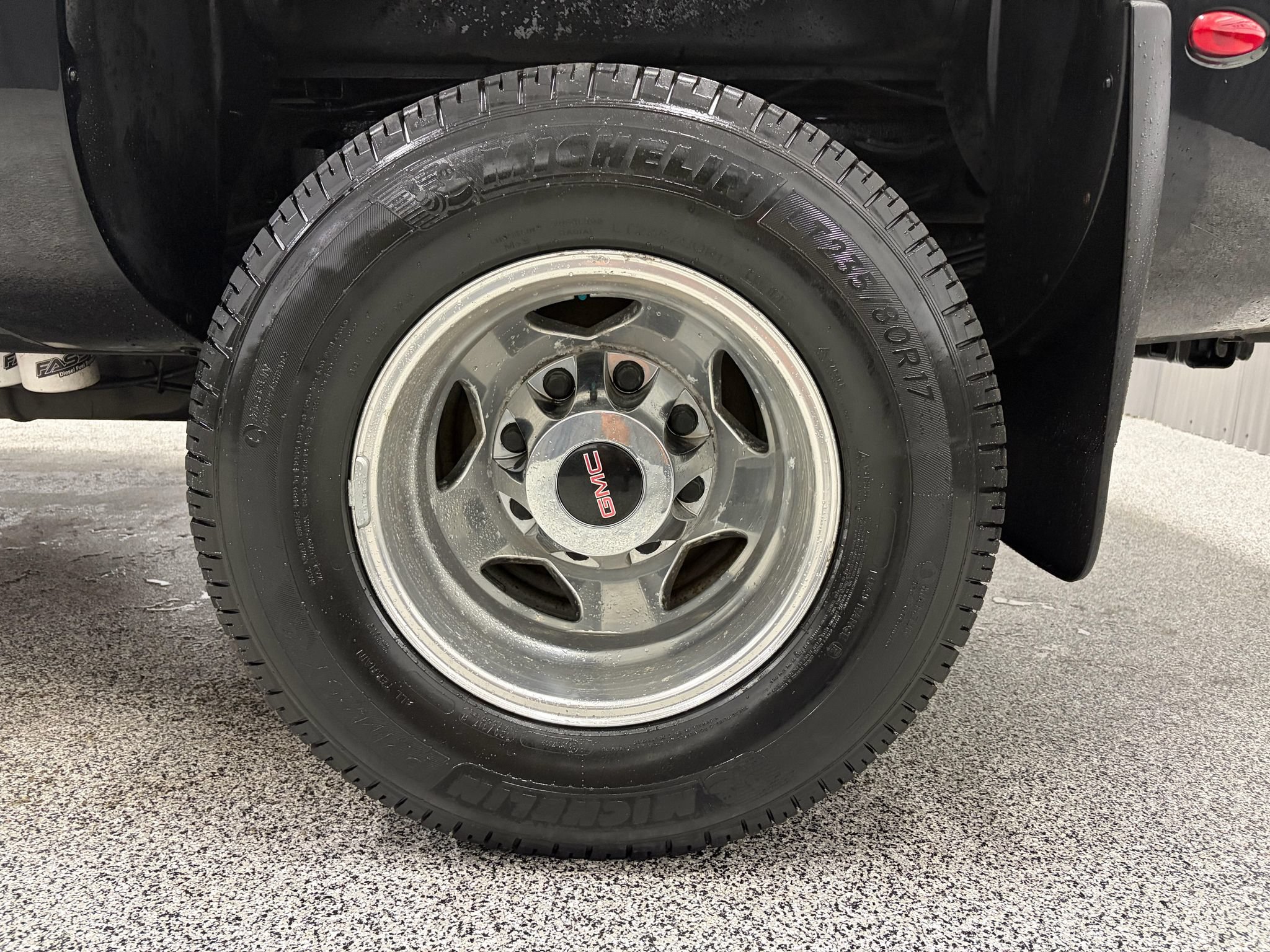 Used 2013 GMC Sierra 3500 Denali AWD/4WD image 9