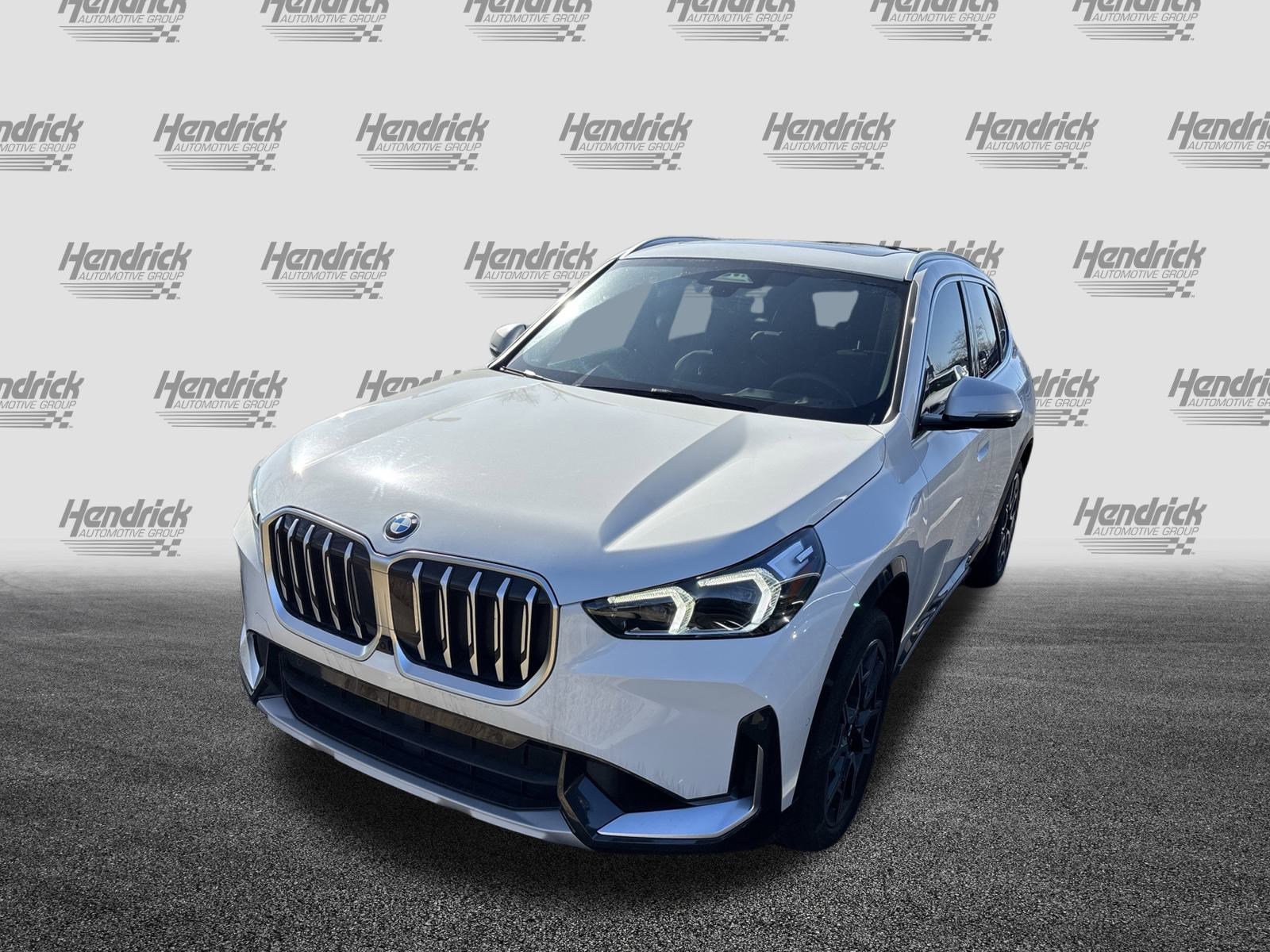 Used 2023 BMW X1 xDrive28i w/ Premium Package image 7