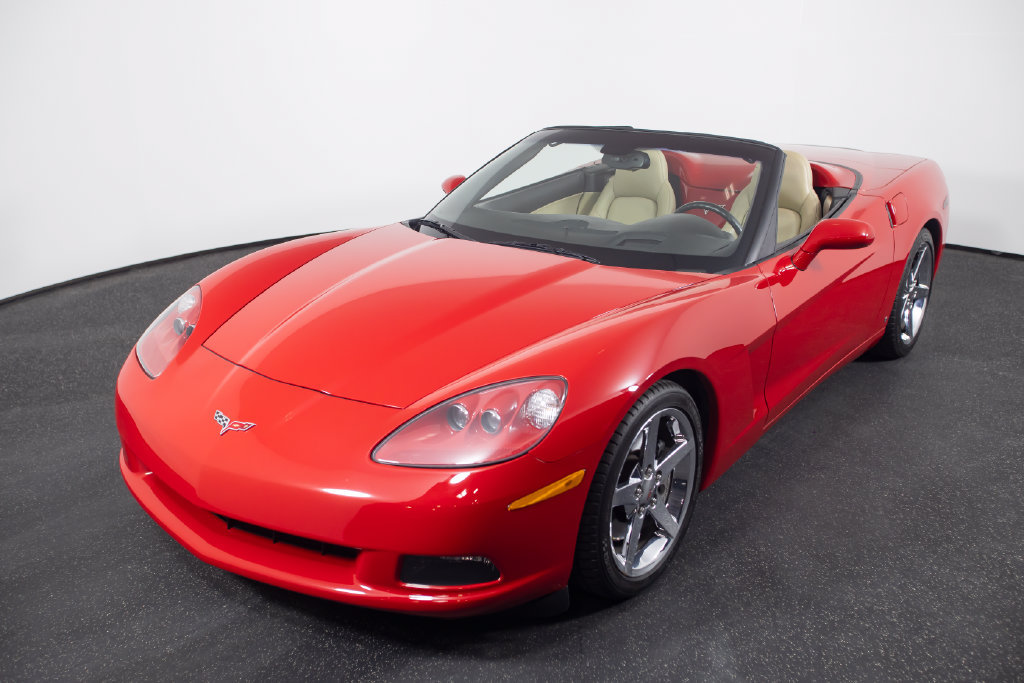 Used 2007 Chevrolet Corvette Convertible w/ Preferred Equipment Group RWD image 2