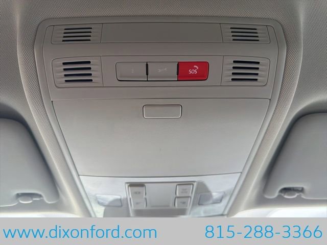 New 2026 Volkswagen Taos SE image 18