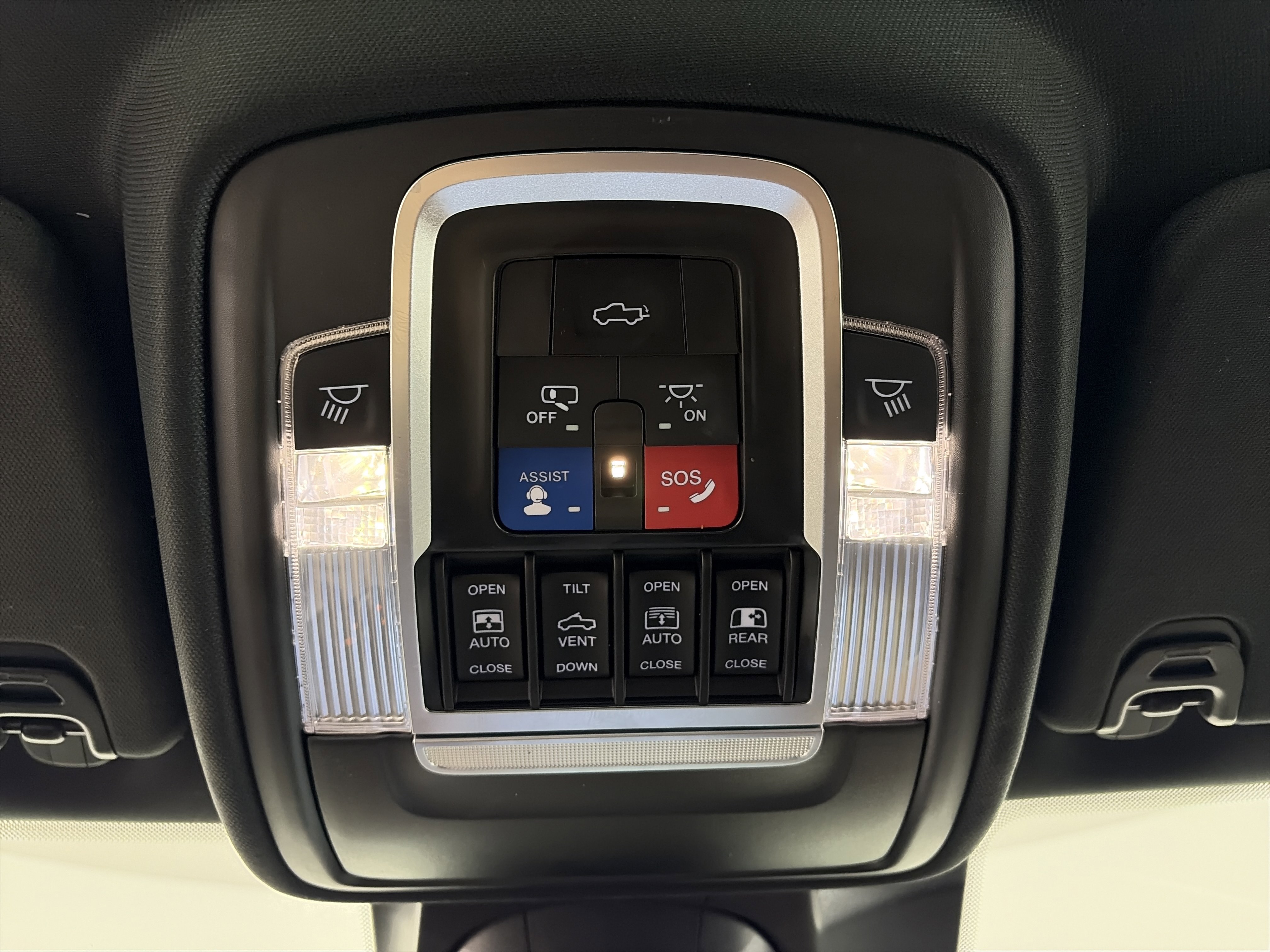 Used 2022 RAM 1500 Limited image 33