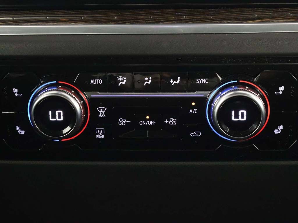 Used 2024 GMC Sierra 1500 Elevation AWD/4WD image 38