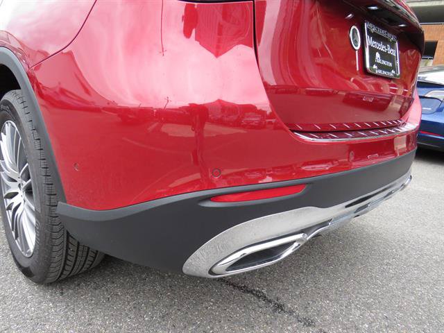 Certified 2024 Mercedes-Benz GLC 300 4MATIC image 33