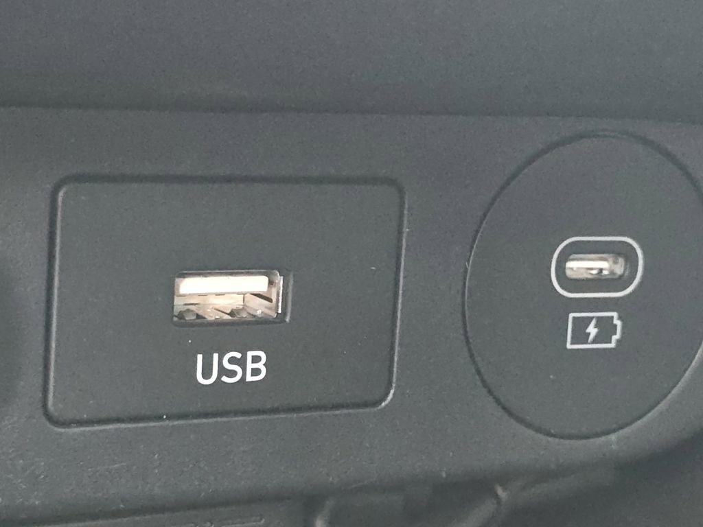 Used 2024 Hyundai Elantra N image 30