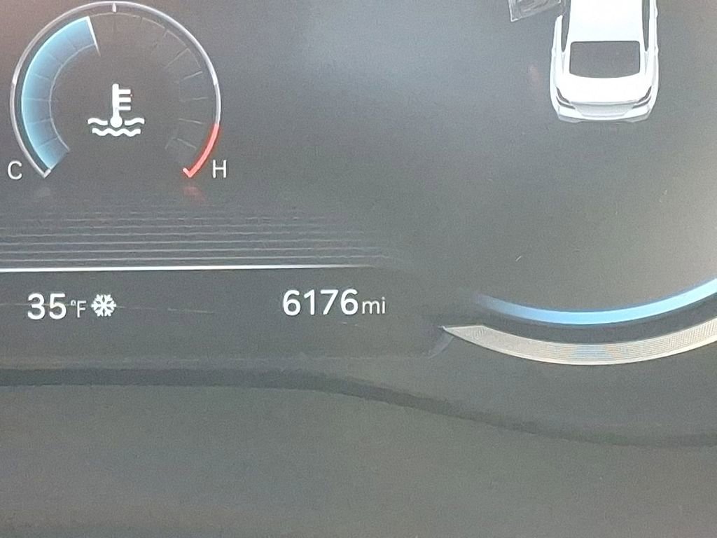 Certified 2025 Genesis G70 3.3T Advanced image 13