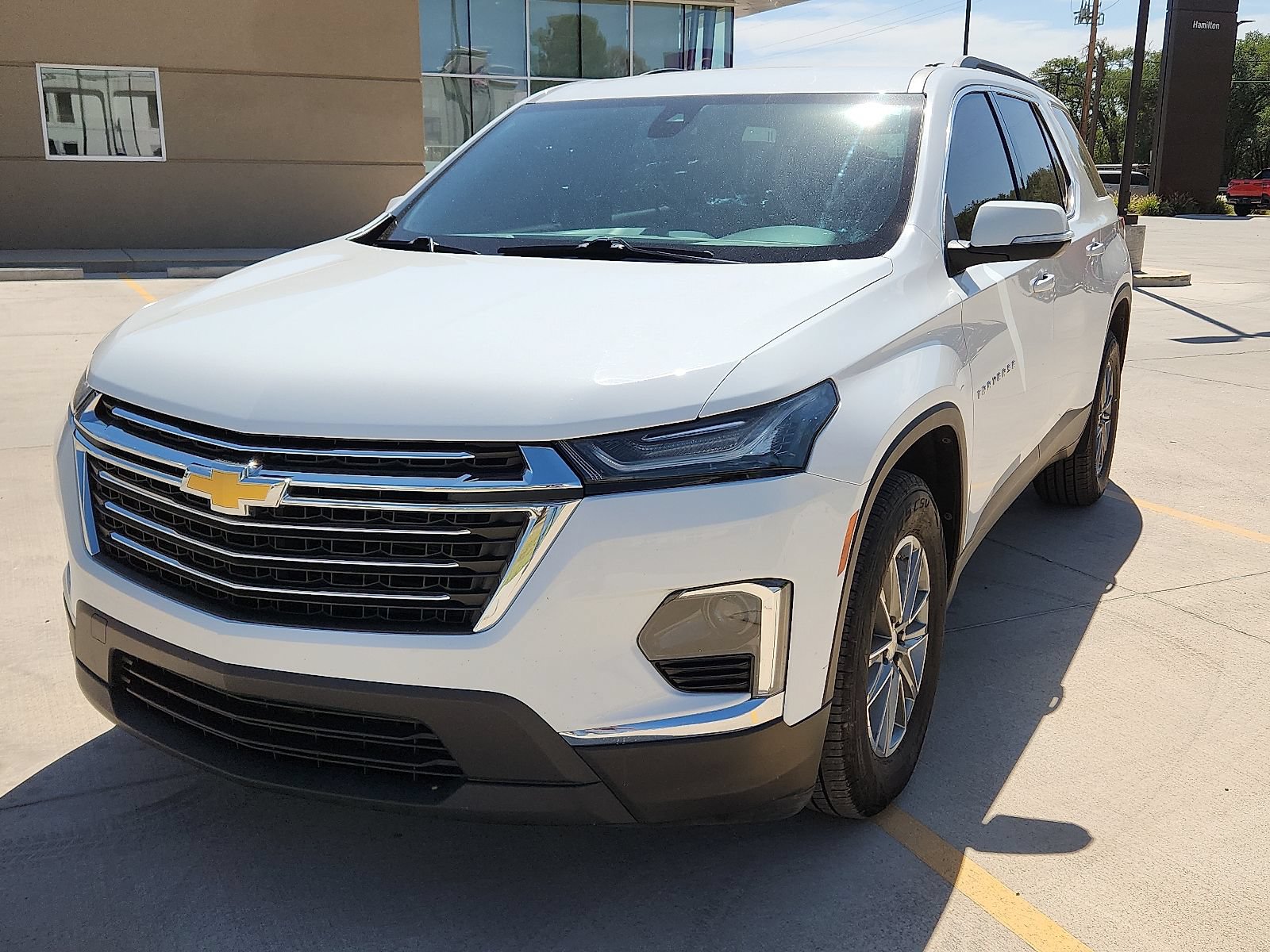Used 2023 Chevrolet Traverse LT AWD/4WD image 1