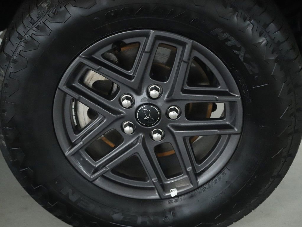 Used 2025 Jeep Wrangler Sport S image 10