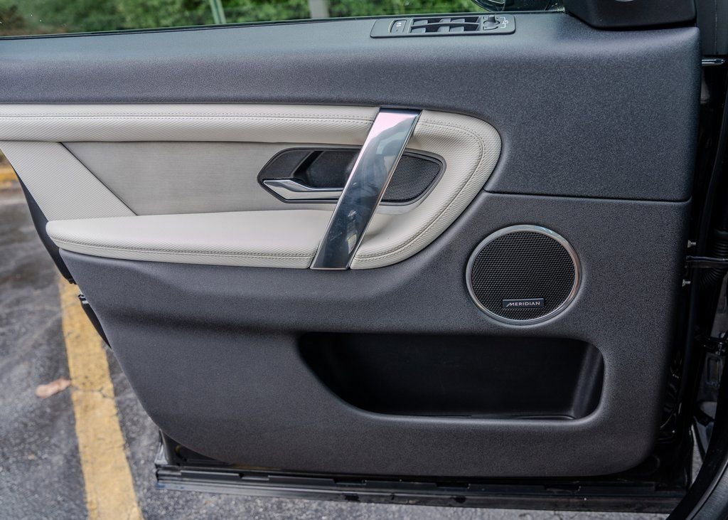 Used 2023 Land Rover Discovery Sport S R-Dynamic image 14