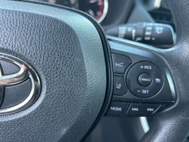 Used 2023 Toyota RAV4 XLE image 16