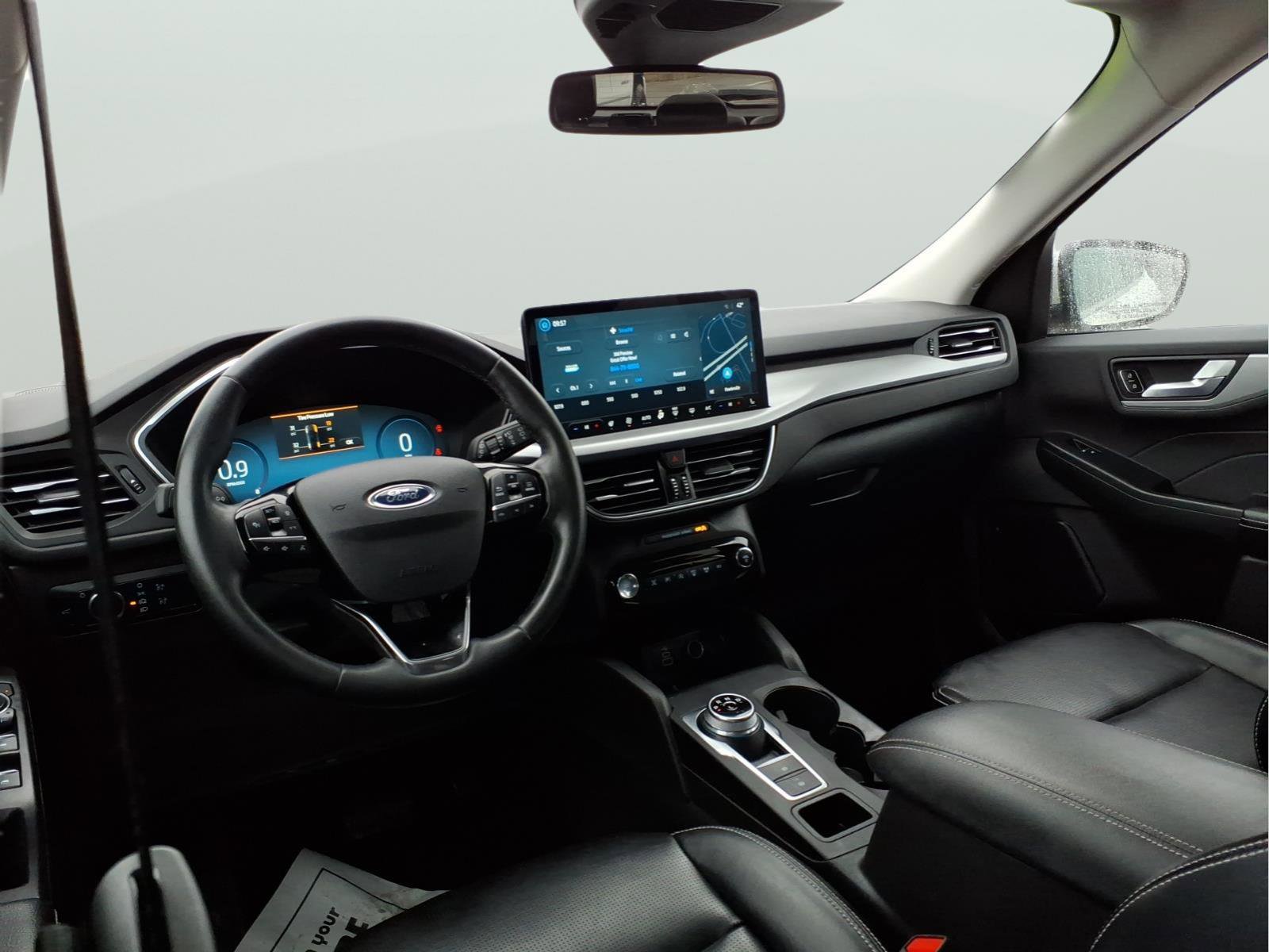 Used 2024 Ford Escape Platinum image 10