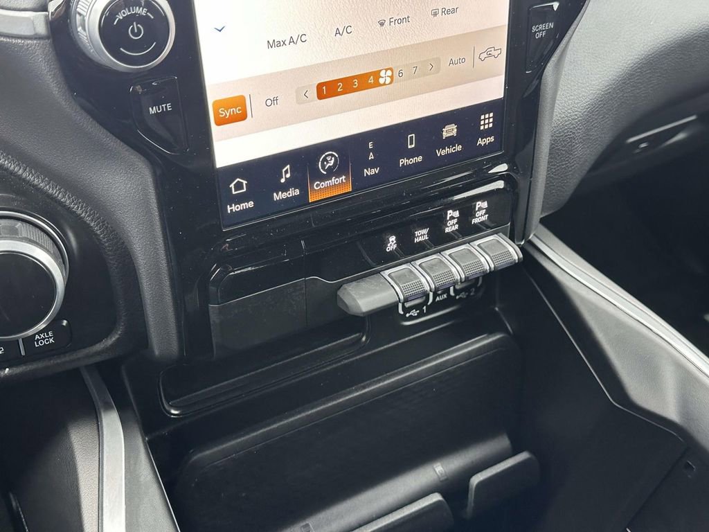 Used 2023 RAM 1500 Big Horn image 30