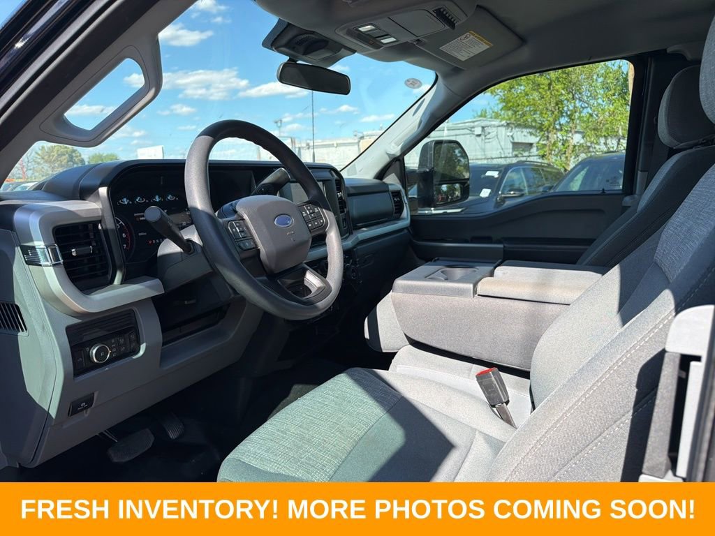 Used 2025 Ford F250 XL image 8