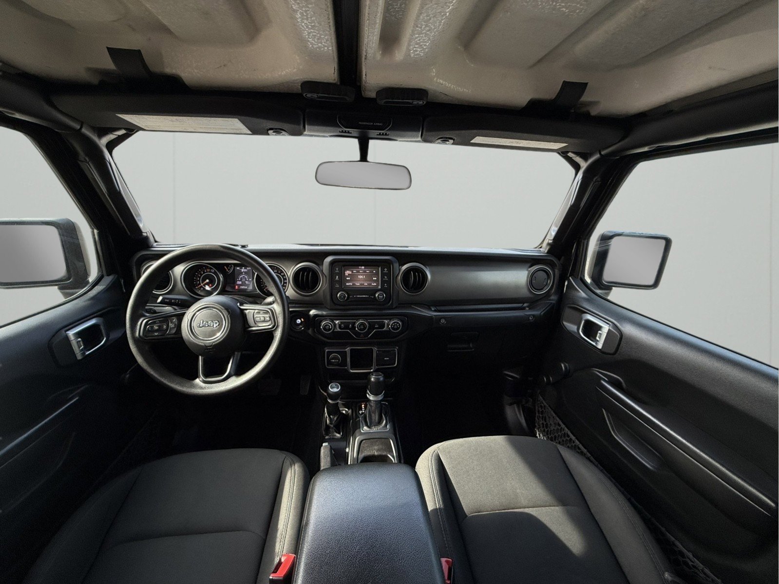 Used 2020 Jeep Gladiator Sport image 2