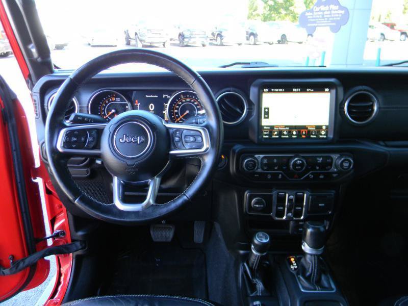 Used 2020 Jeep Gladiator Overland w/ Dual Top Group AWD/4WD image 17
