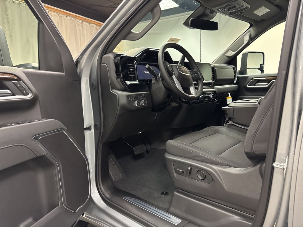 New 2026 GMC Sierra 2500 SLE w/ SLE Value Package; image 20