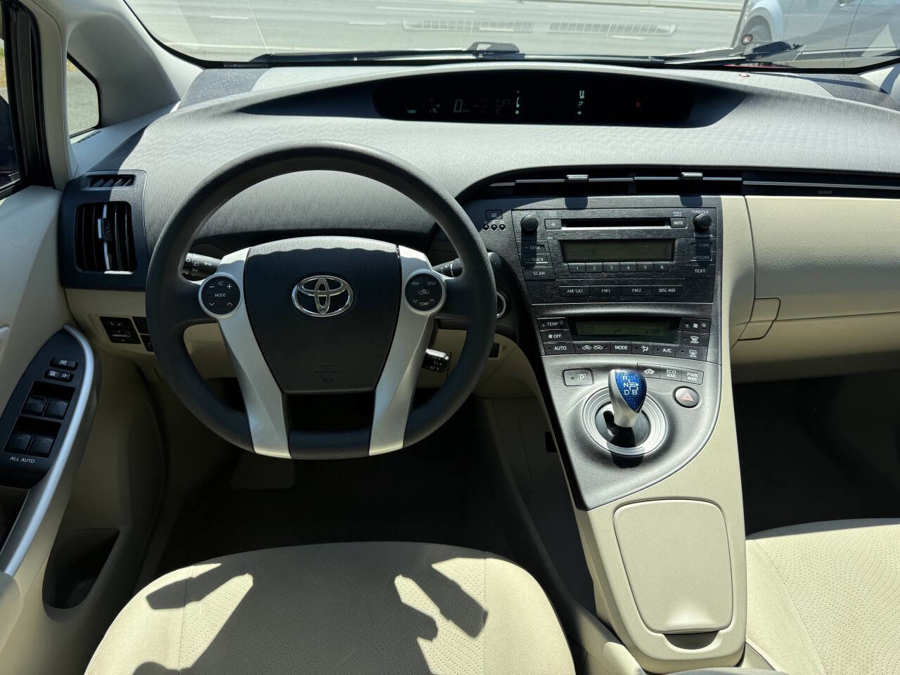 Used 2010 Toyota Prius Two FWD image 17